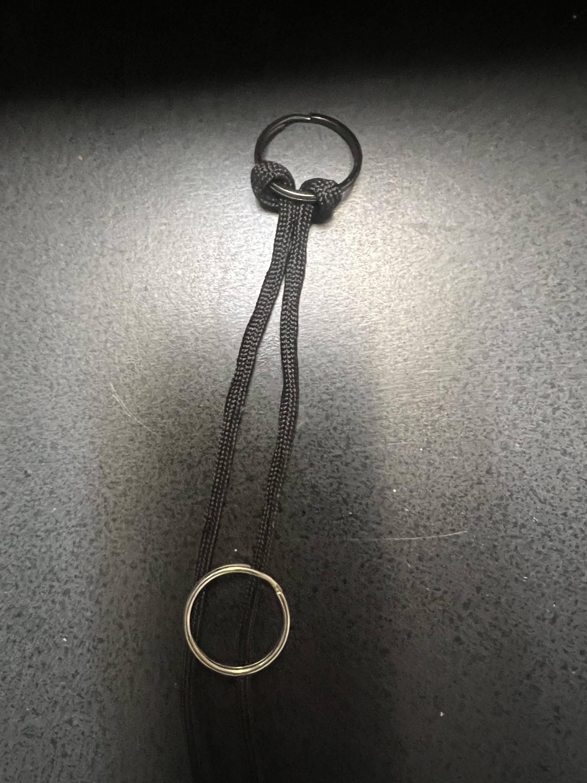 knots How do I securely tie a paracord between two rings? Arts