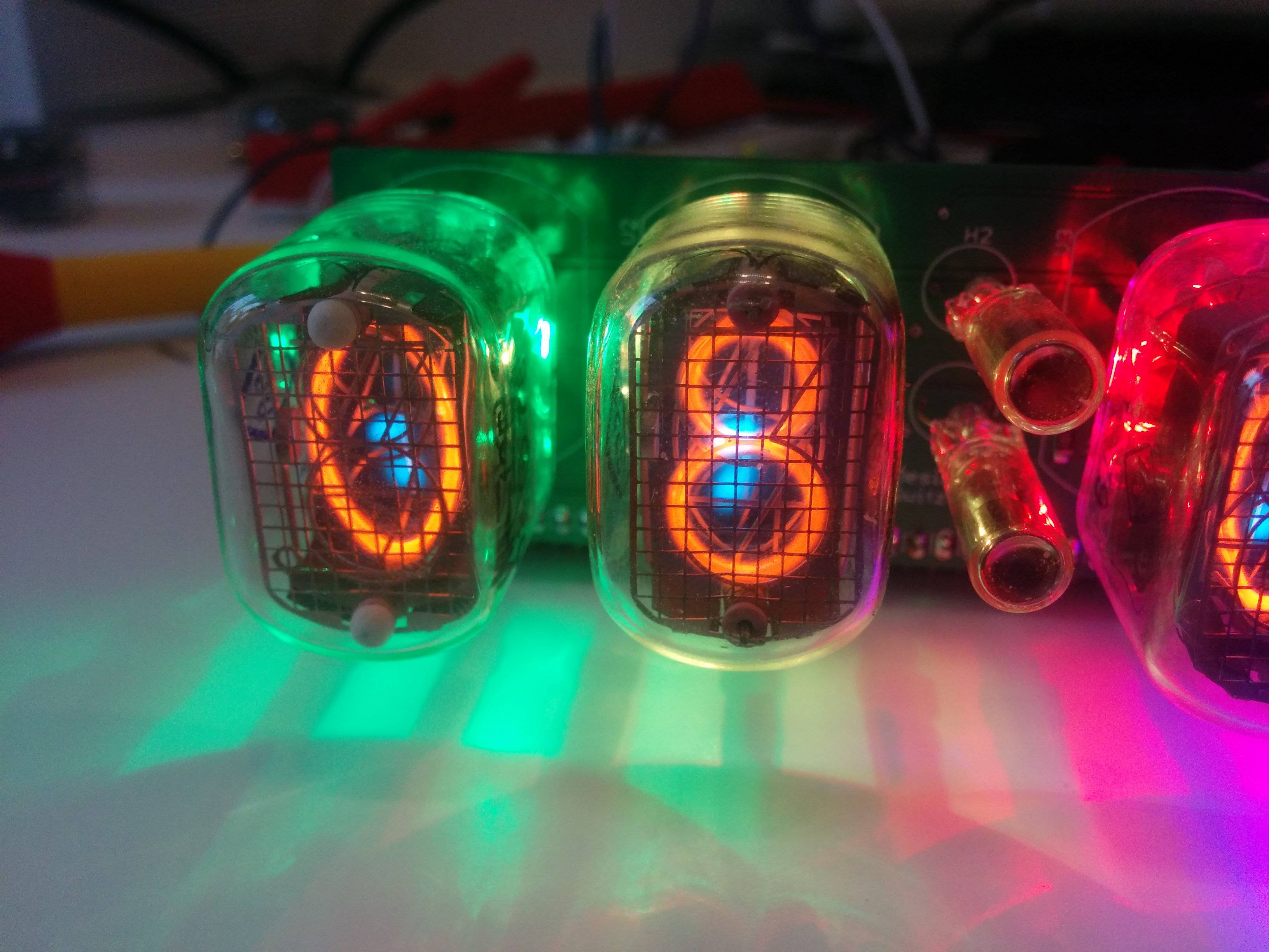 Electronic Nixie tube has strange blue lights Valuable Tech Notes