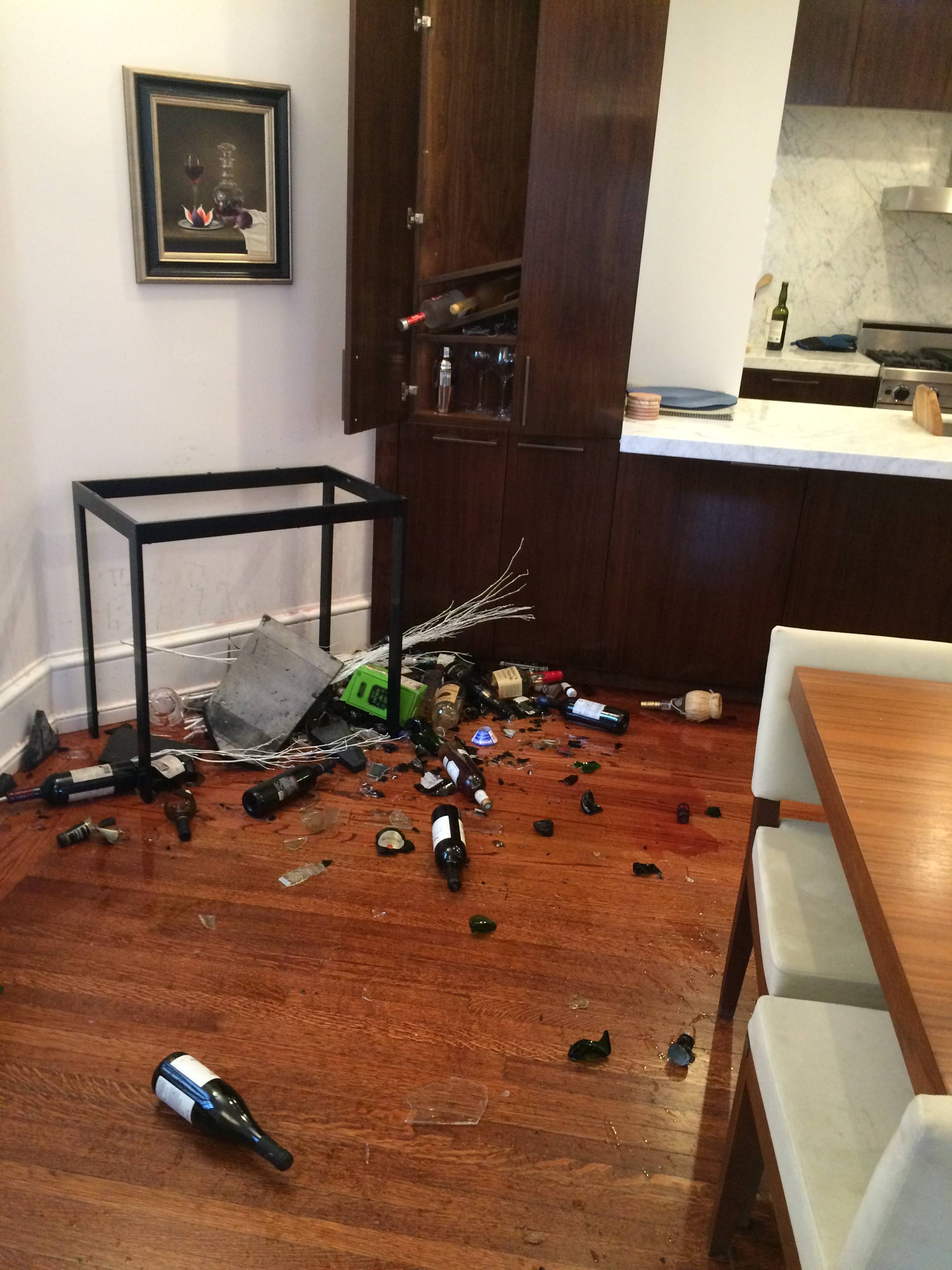 Reinforcing a shelf supported only by pins Home