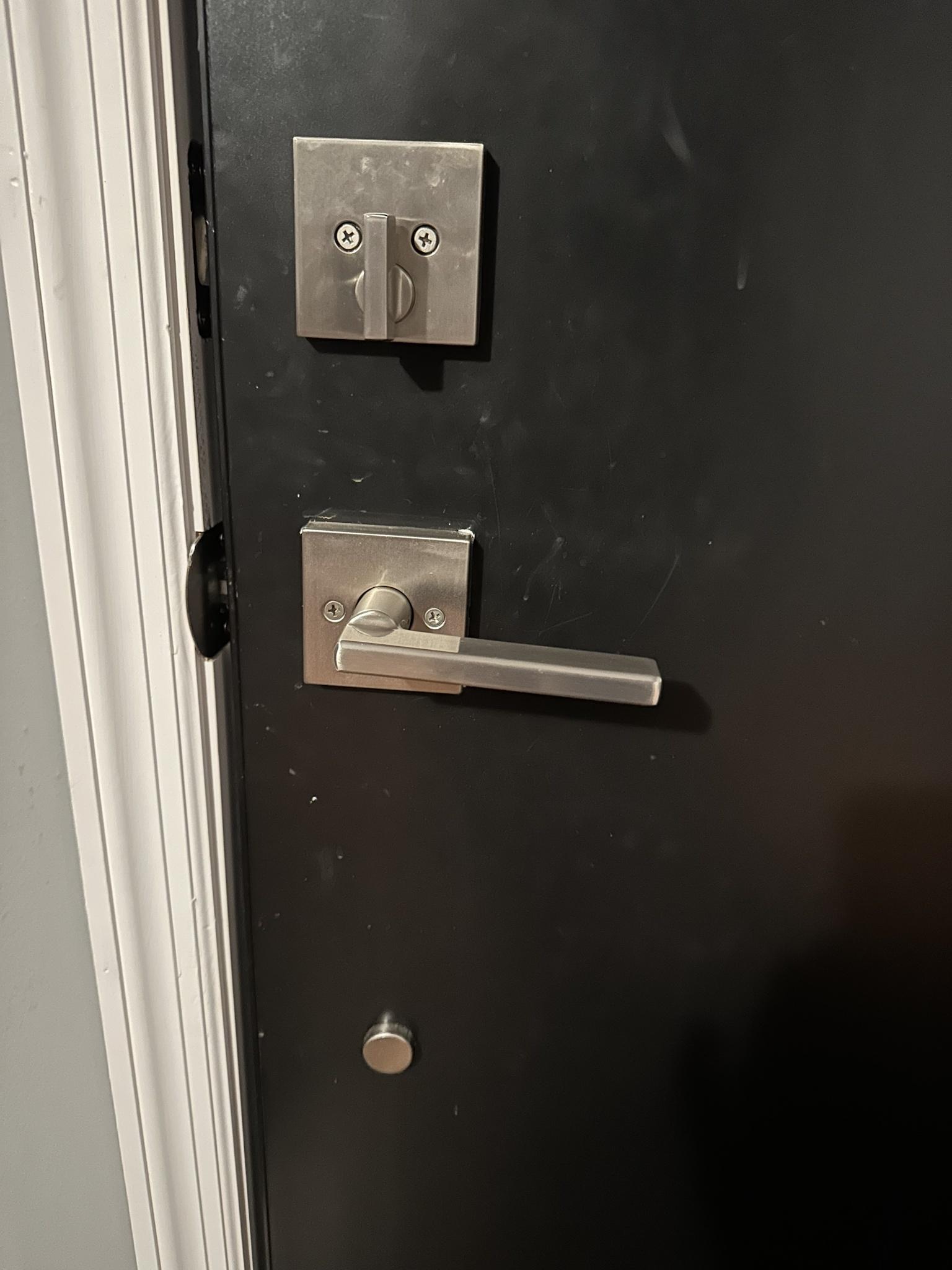 doorknob Door handle fell off — and we can’t find a replacement screw