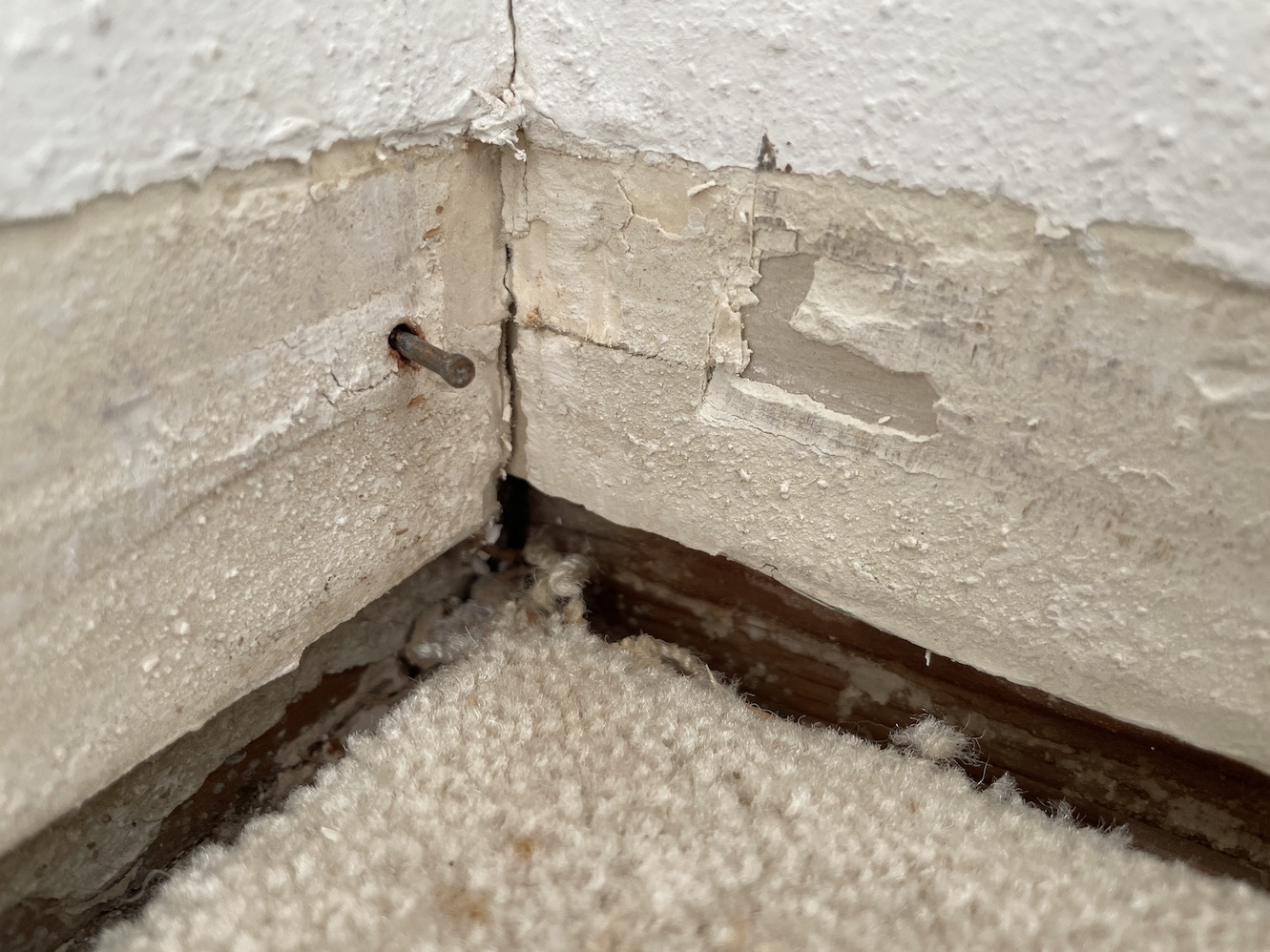 asbestos Is this substance drywall joint compound? Home Improvement