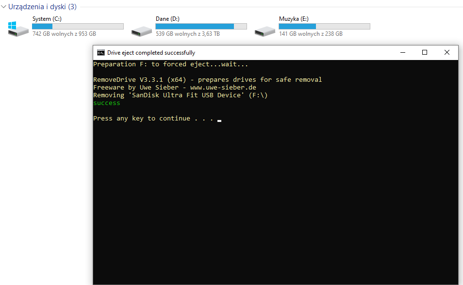 windows How to hide the CMD console that is launched by a saved