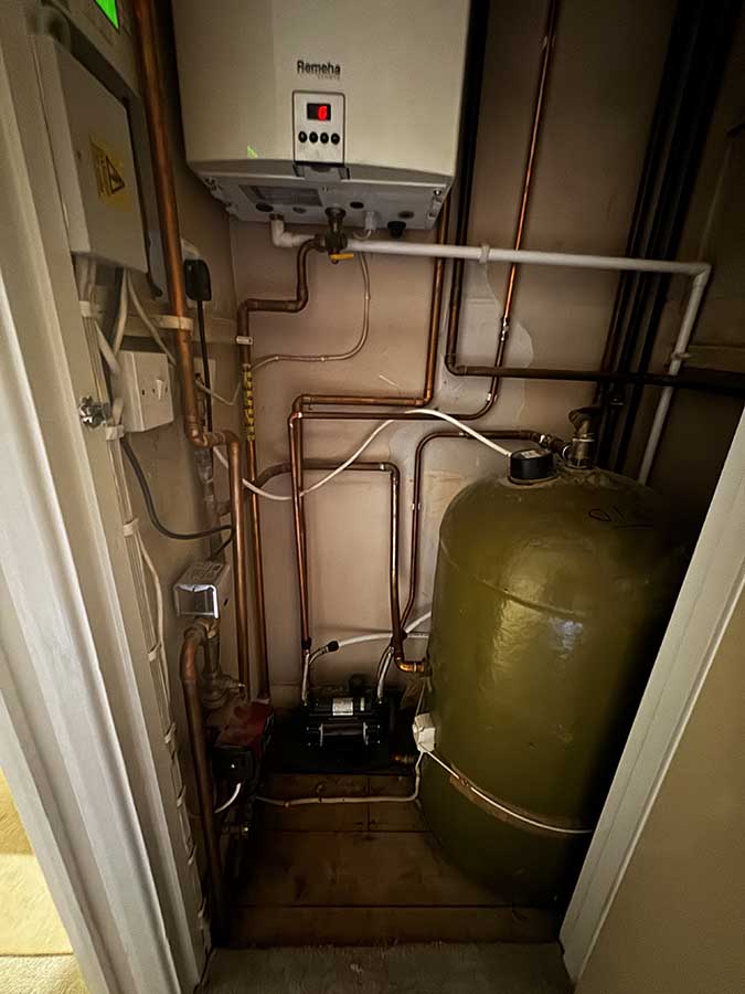 plumbing Hot water tank no longer getting hot after bathroom refit