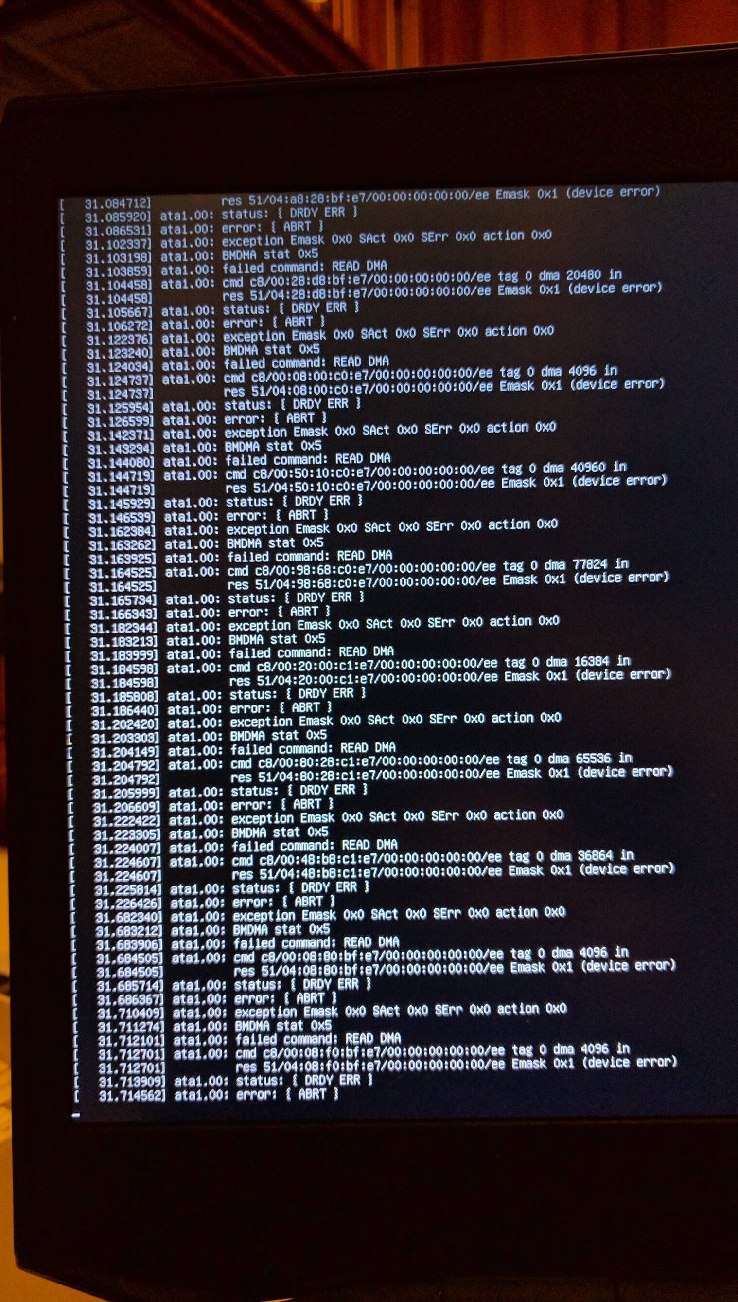 boot Startup device error status { DRDY ERR } and error { ABRT
