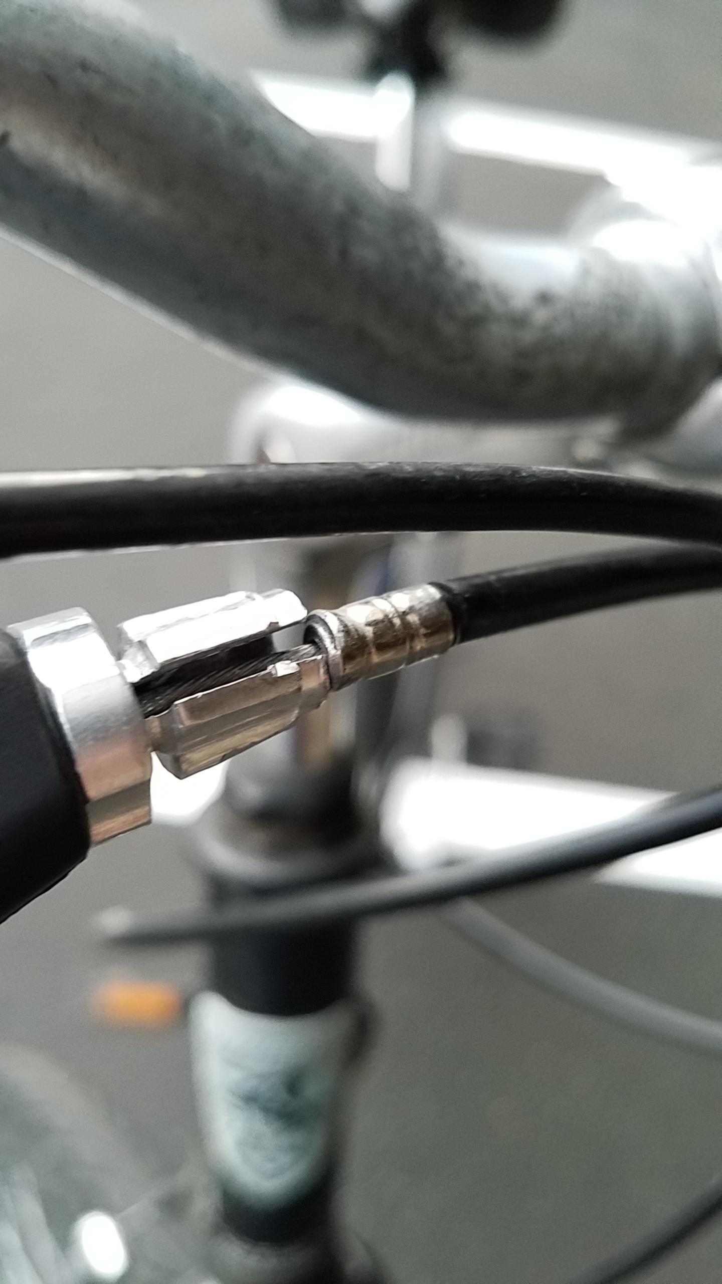 Bike brake cables popping out of brake handles Bicycles Stack Exchange