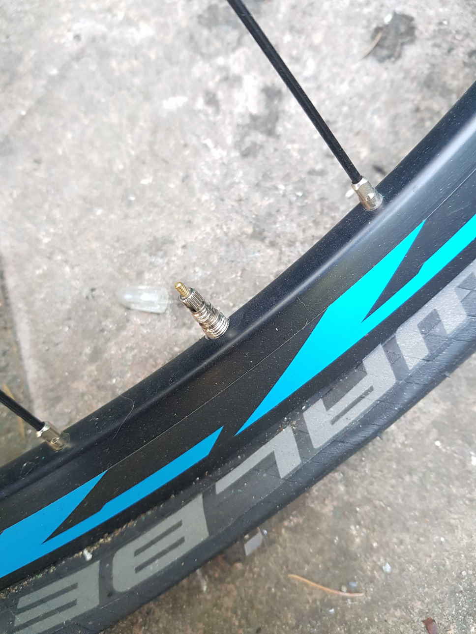 Welchen Schlauch benötige ich für ein Cube SL Rennrad?