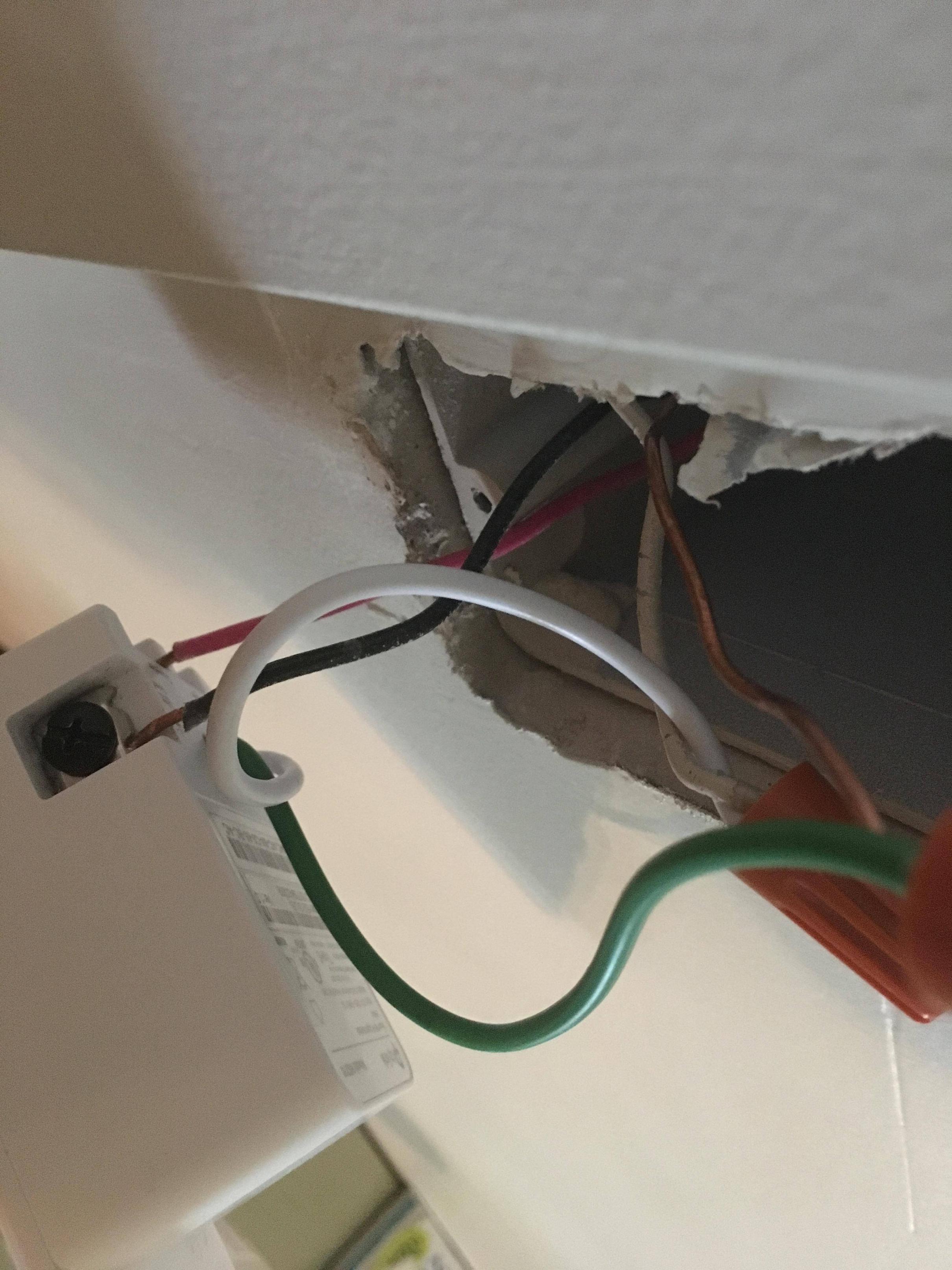 lighting 3 way light switch on a ceiling fan light Home Improvement