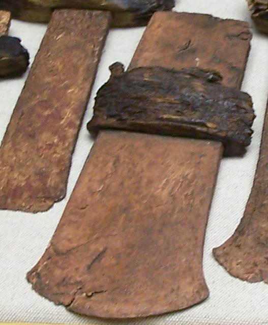 technology Did any Native Americans make tomahawks from metal