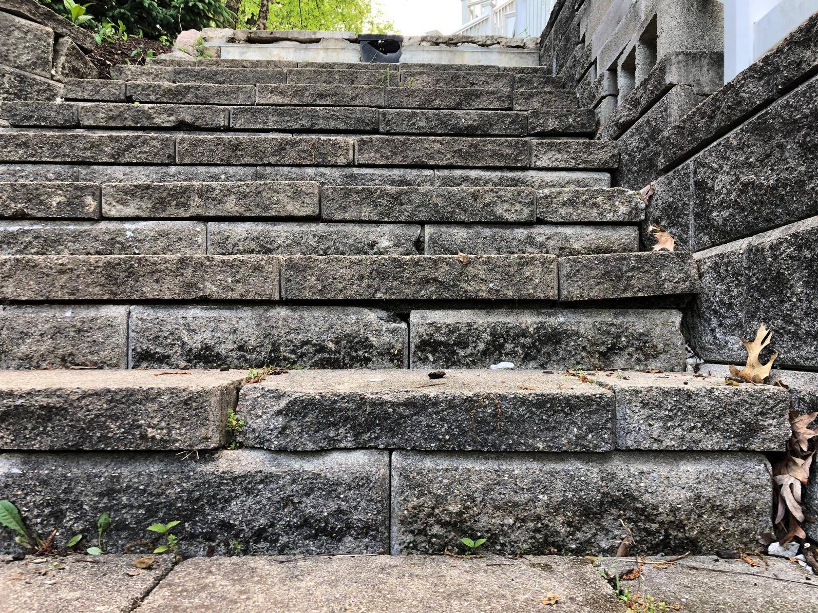 How can I level and secure retaining wall steps? Home Improvement