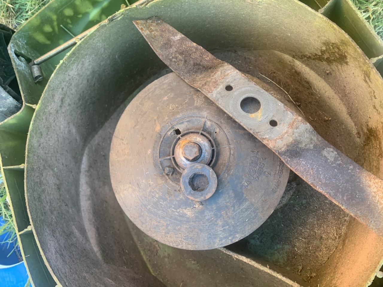 Sun joe mower: how to fix blade - Home Improvement Stack Exchange