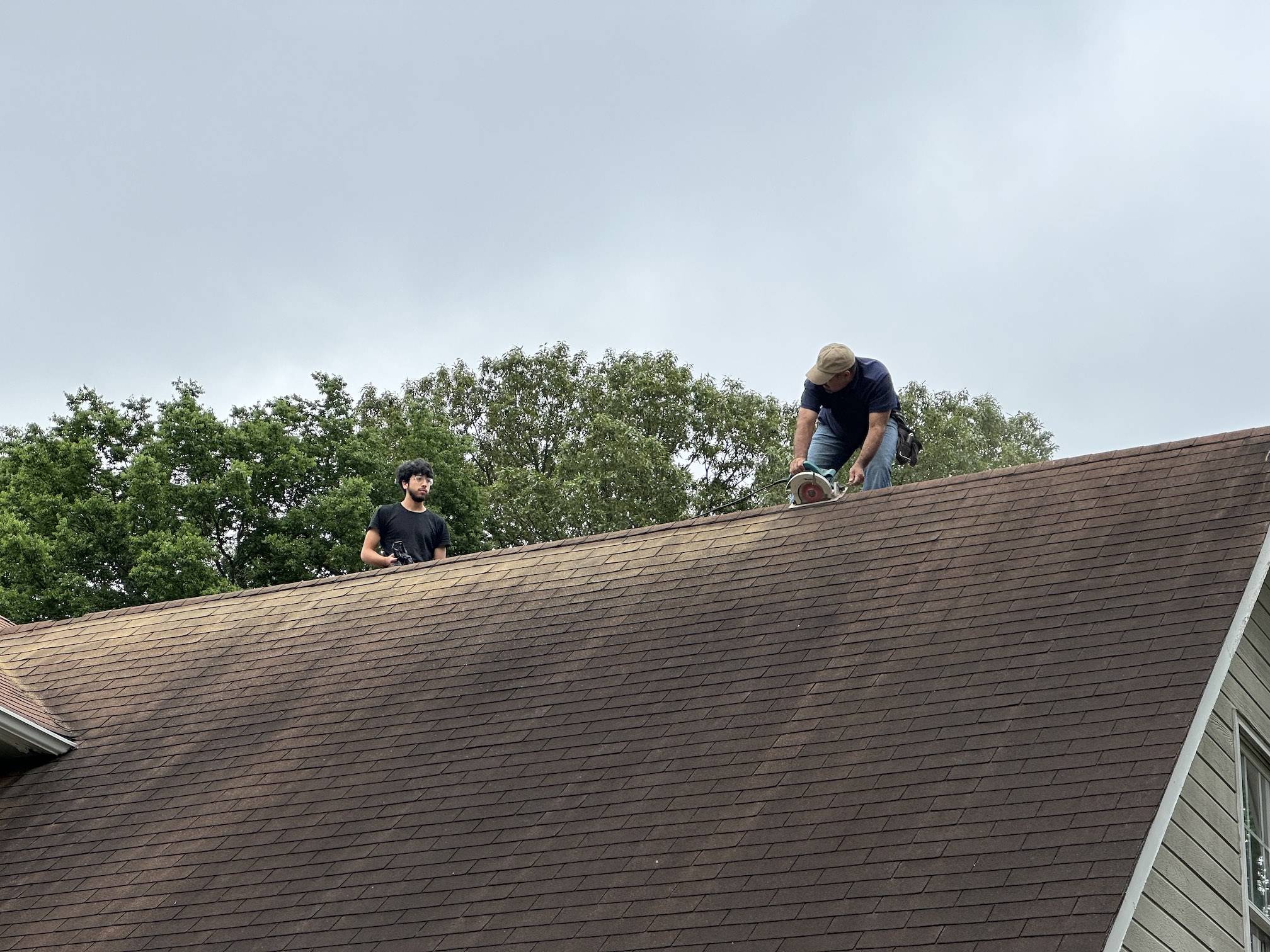 cooling Would sprayed insulation under the roof deck cool down a hot