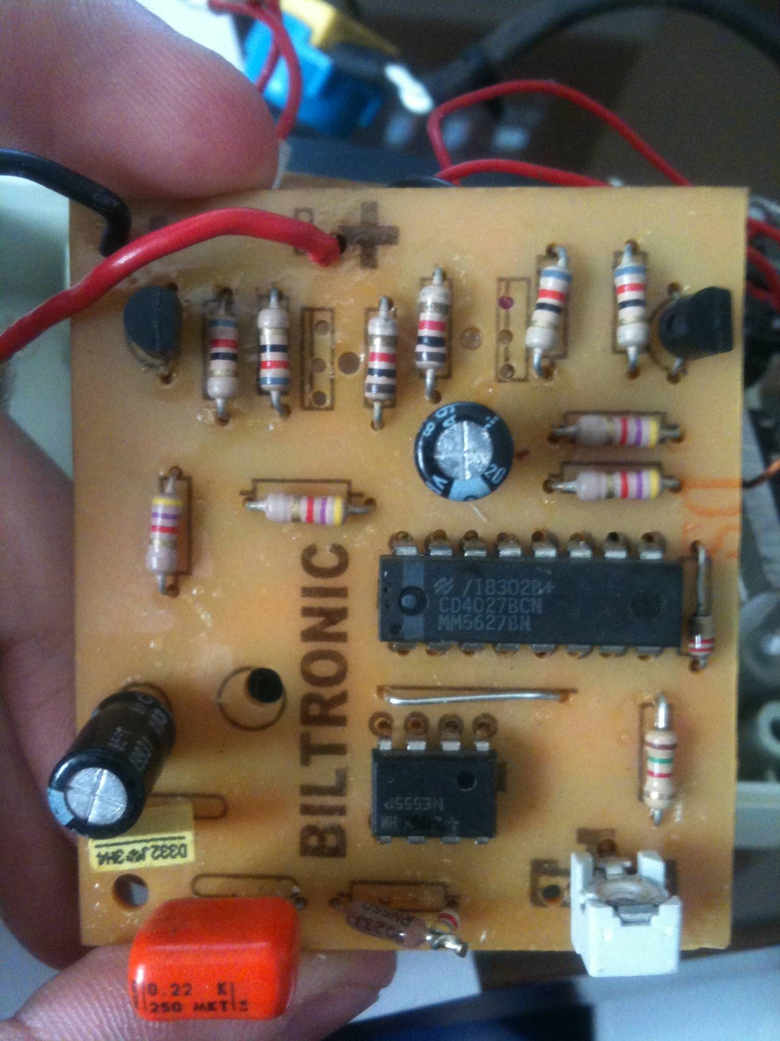 単純なスルーホールボードをリバースエンジニアリングするにはどうすればよいですか？