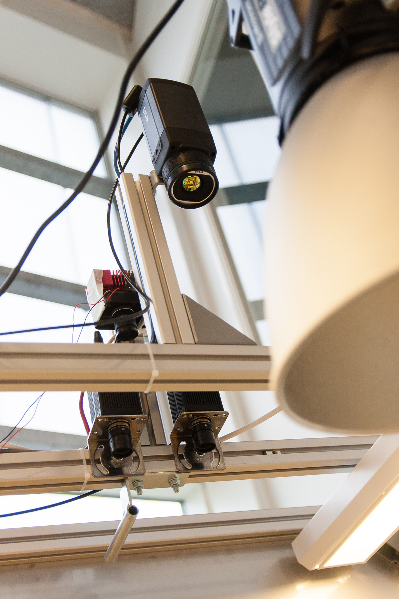 technique How to take a "bird's eye view" of a product at home