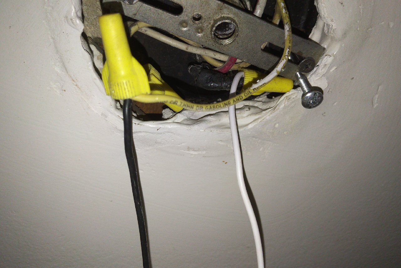 electrical 124V neutral to ground and 65v hot to neutral
