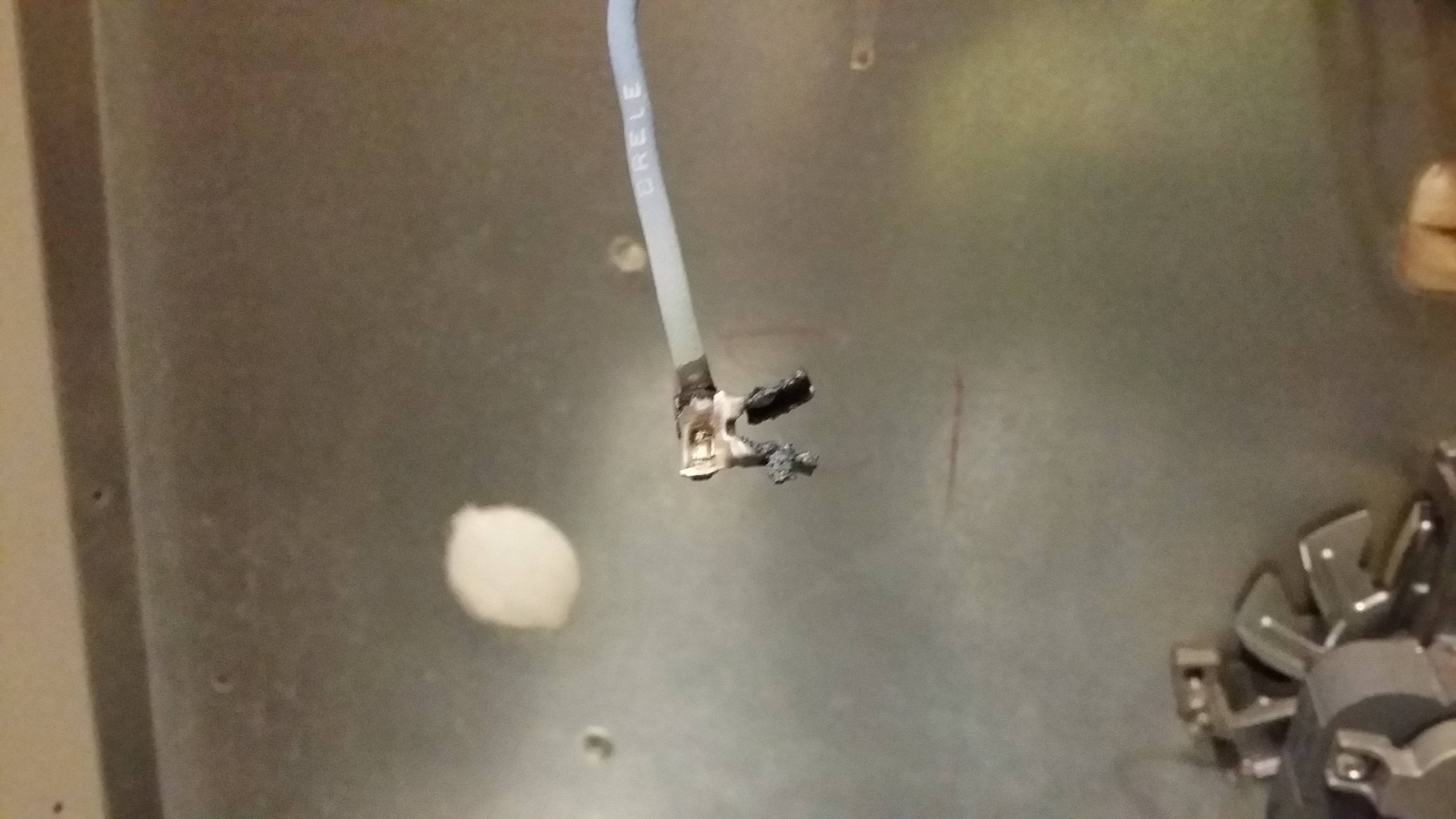 electrical Using dielectric grease on oven broil element connector