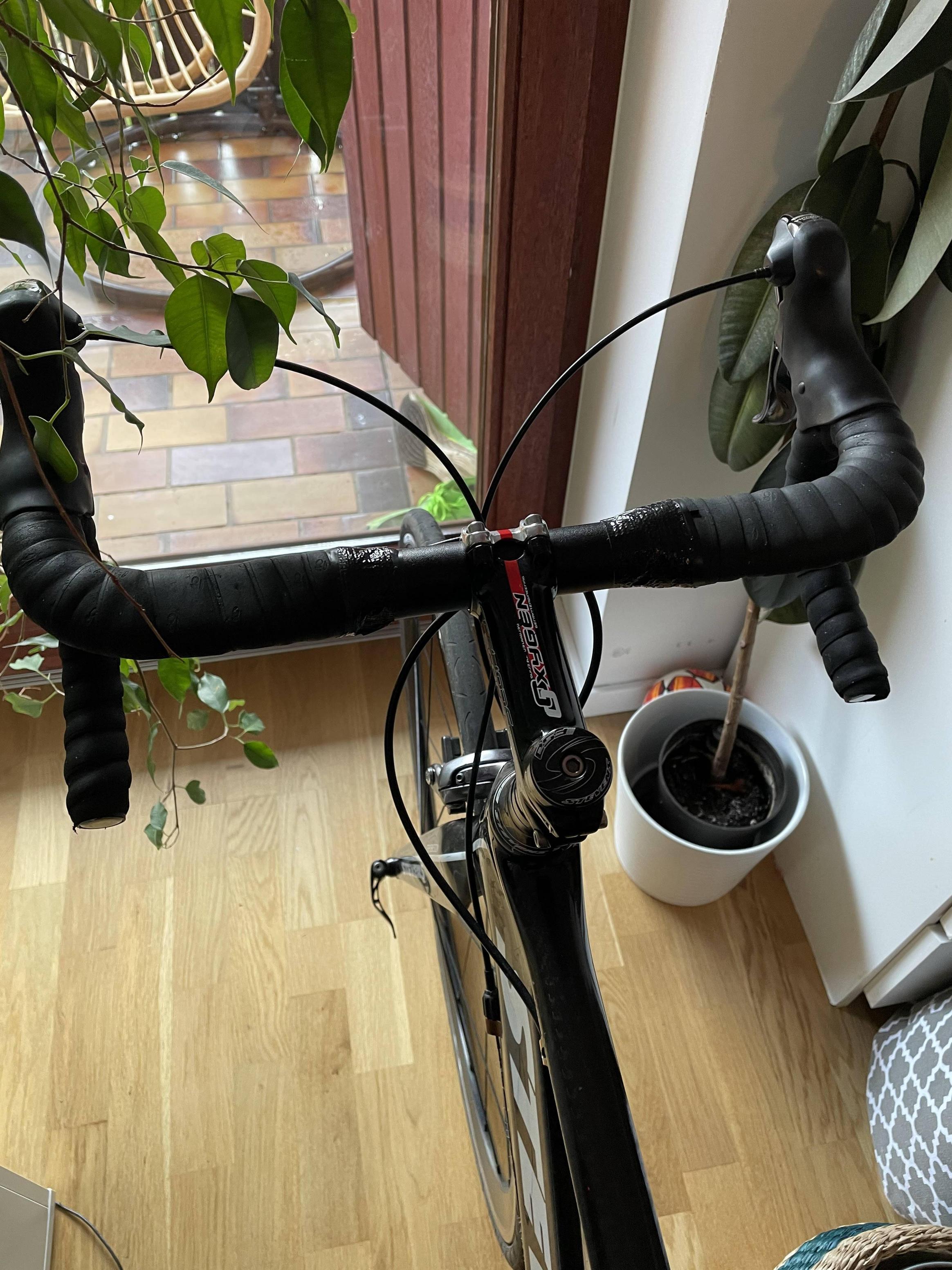 [SOLVED] Change old external ultegra brake cables to under the tape