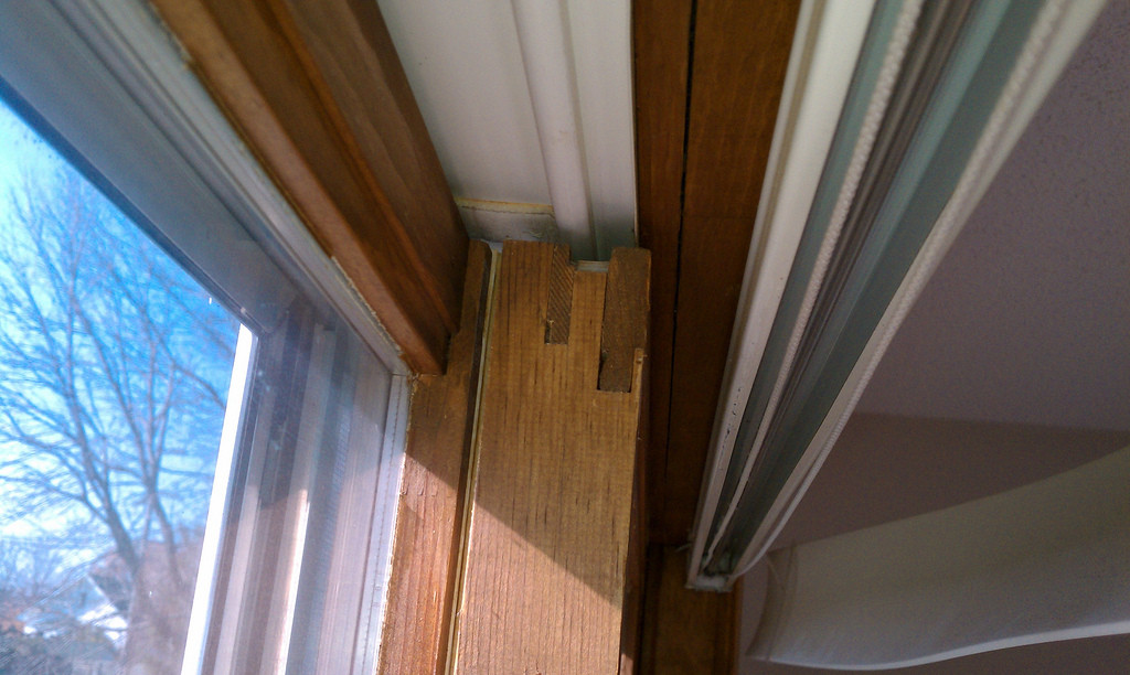 How to fix a house window that falls out? Home Improvement Stack Exchange