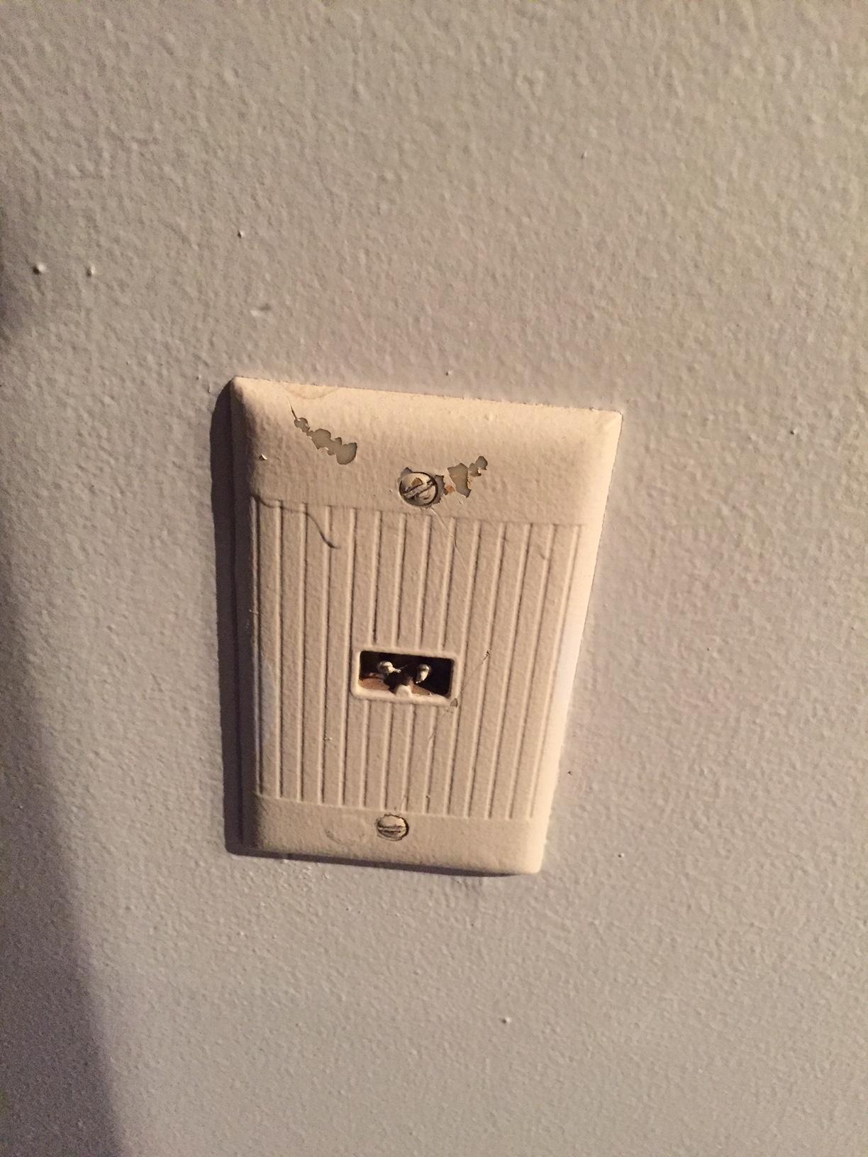 Help in identifying a thestery wall socket Love & Improve Life