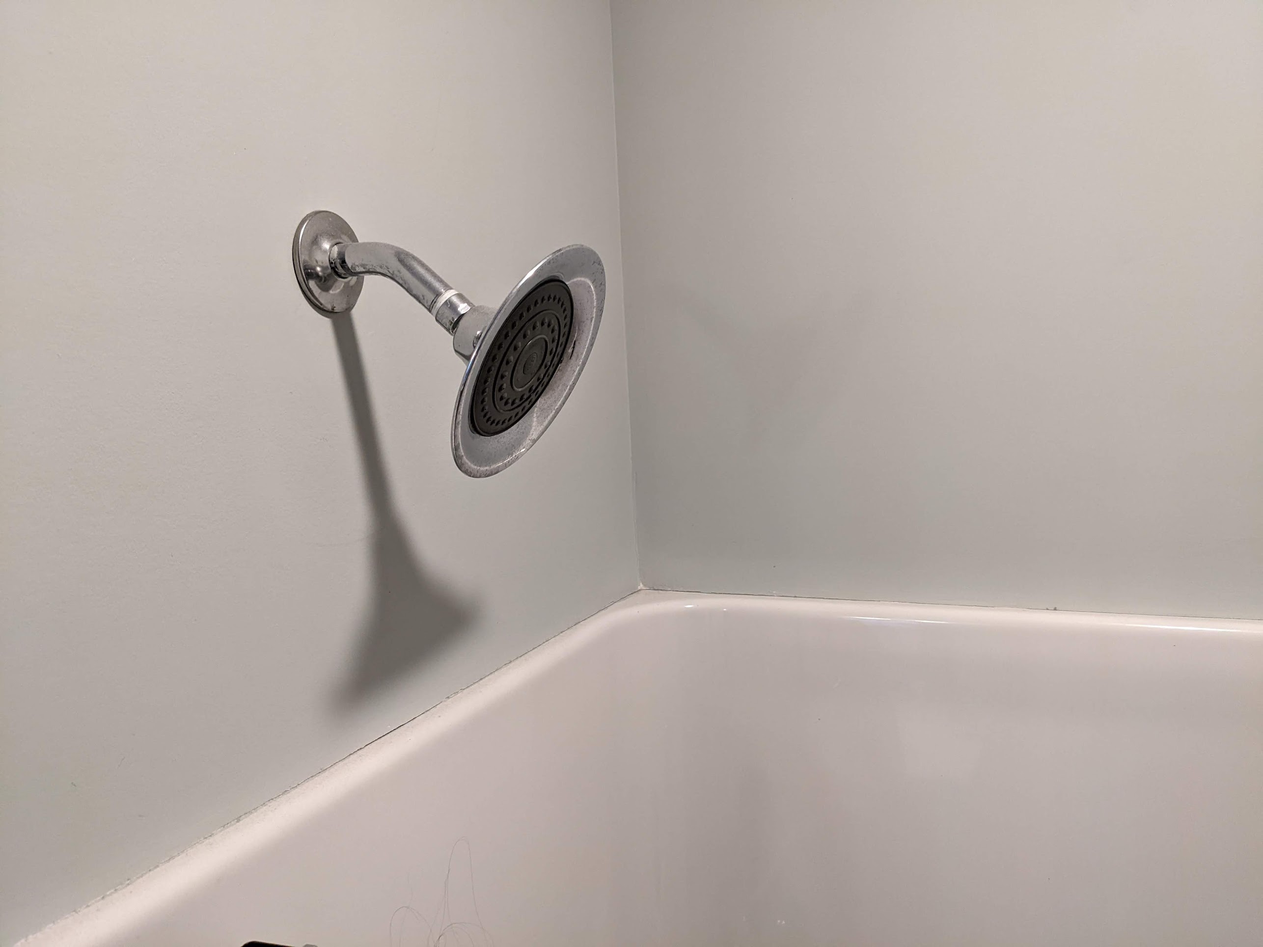 Is it necessary to caulk between bathtub and drywall? Home