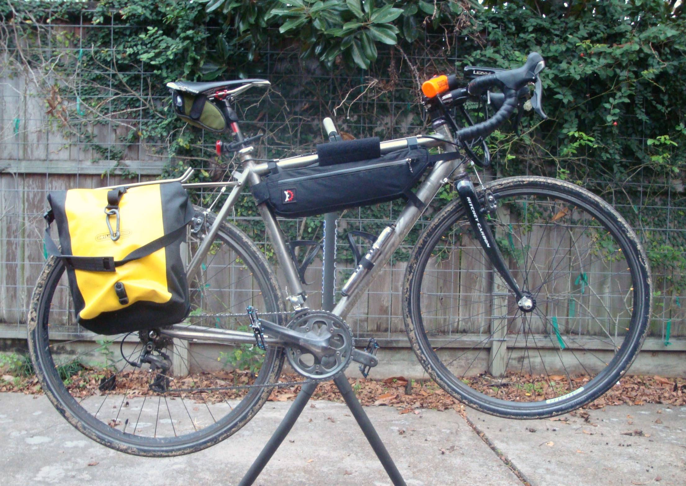 Ulock mount bracket on carbon frame? Bicycles Stack Exchange