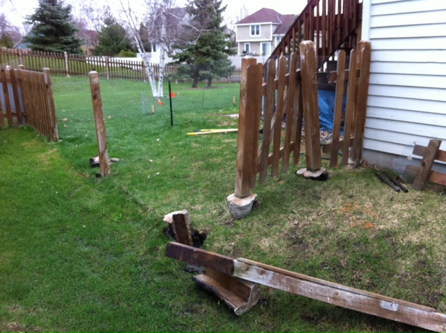 water - Resetting fence posts in very wet conditions - Home Improvement
