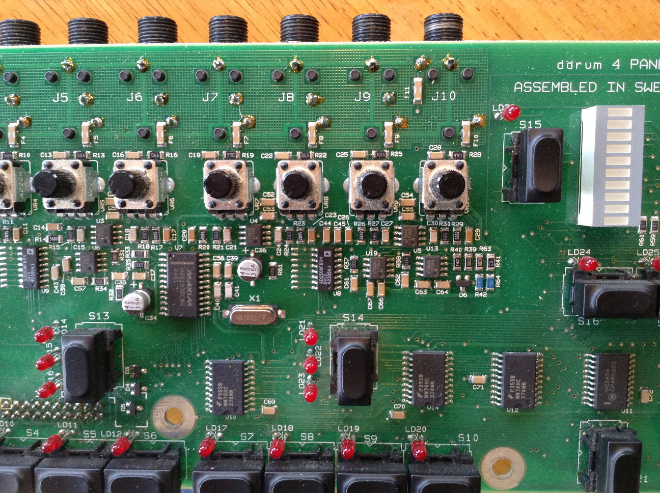 operational amplifier Problem with Hall effect sensor circuit to
