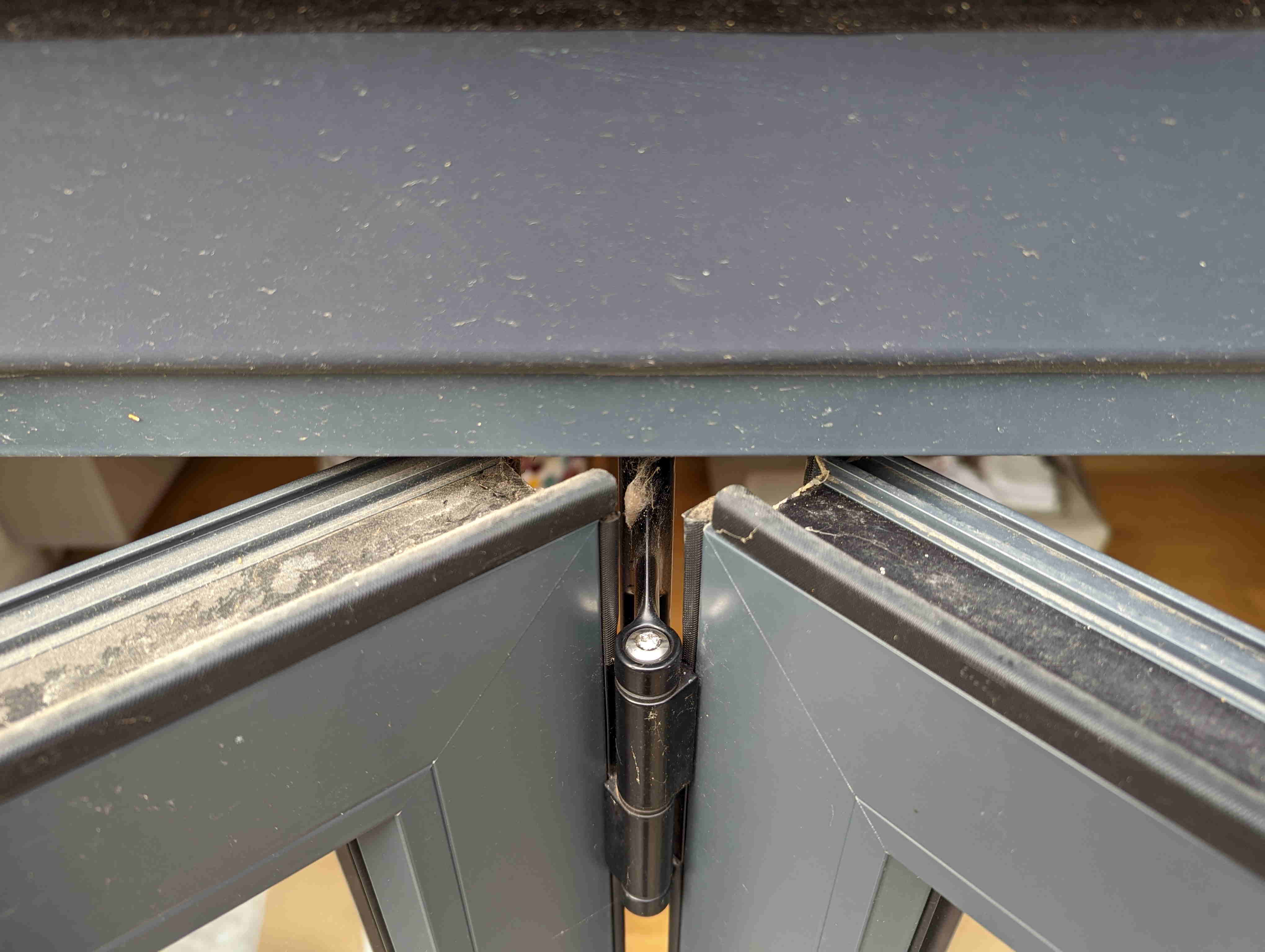 lock Fixing latch in locking mechanism and align a bifold door Home