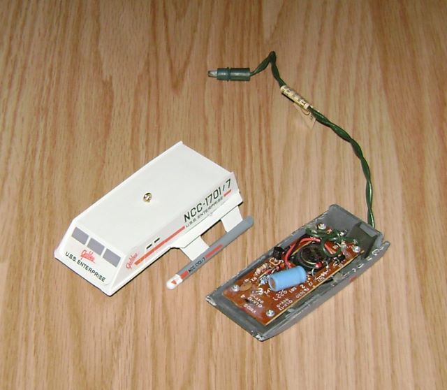 converter Power an ornament via christmas tree light bulb socket