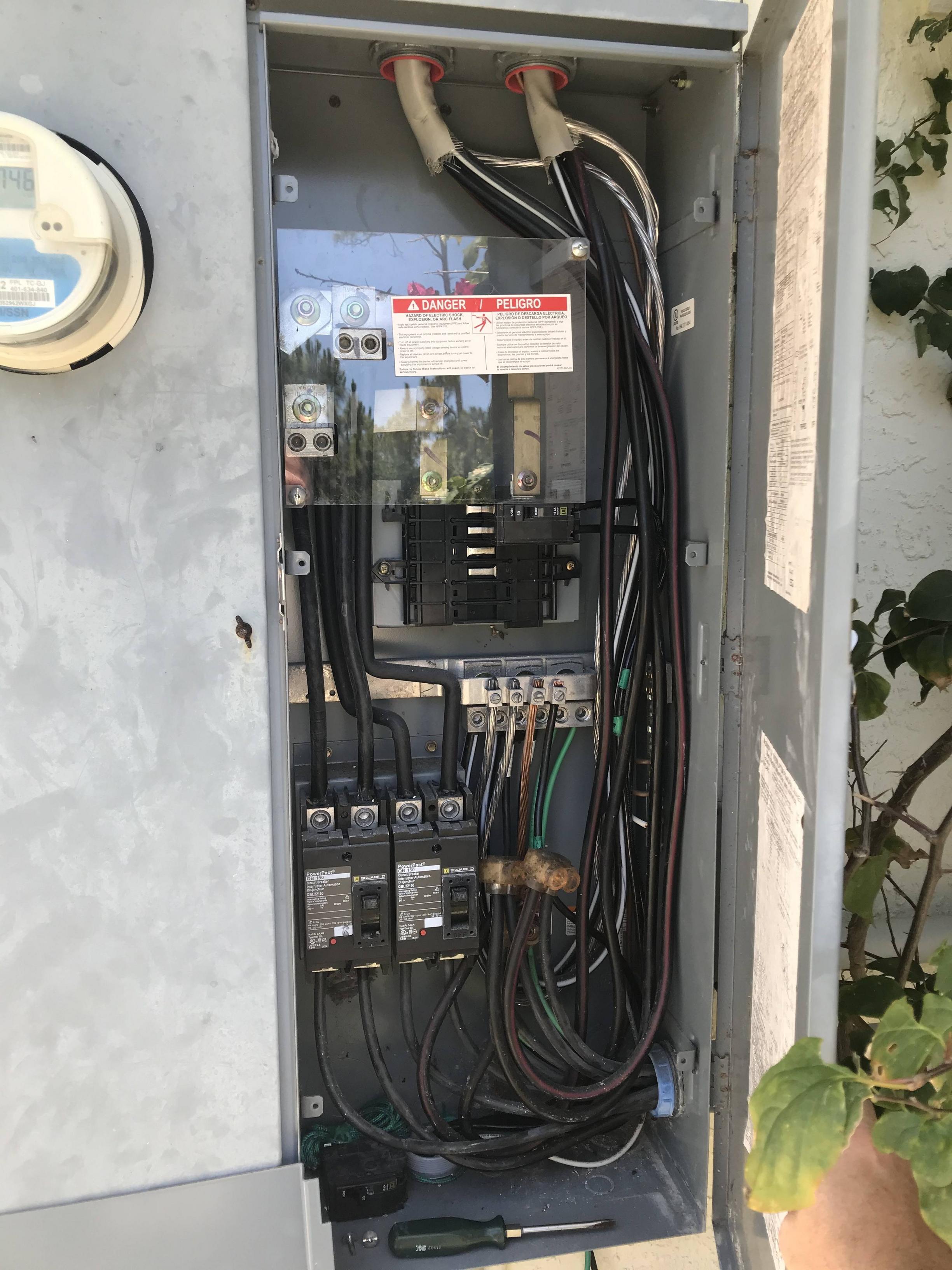 electrical 400amp service entrance 200amp transfer switch Home Improvement Stack Exchange