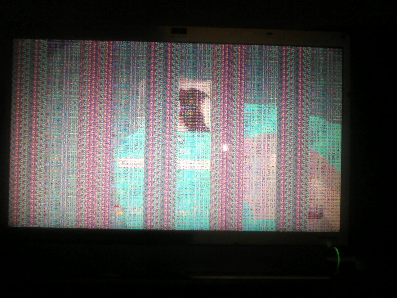 laptop Is this how a broken graphic card looks like? Super User