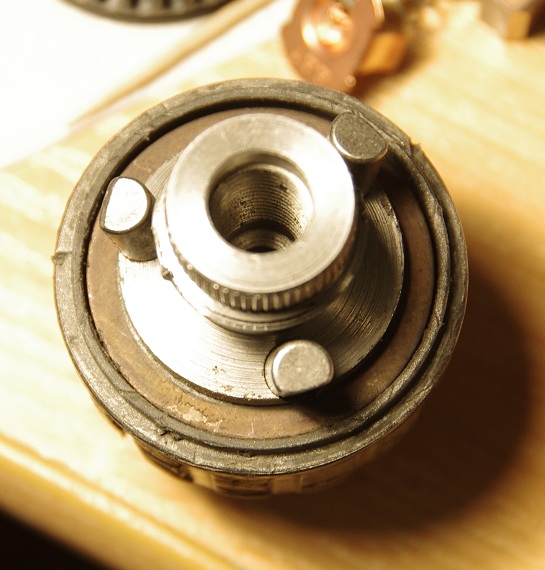maintenance - How to further disassemble cordless drill/driver chuck