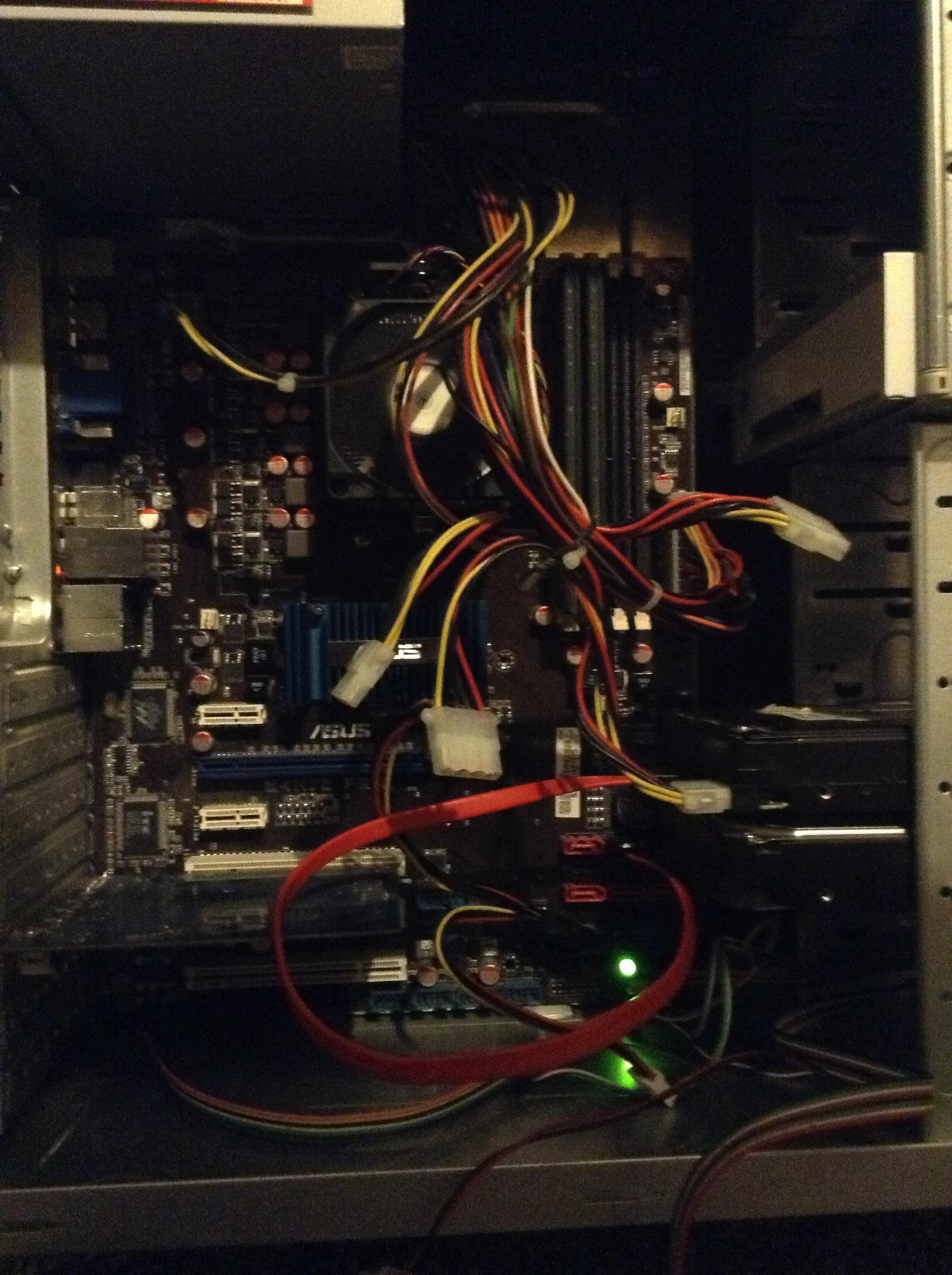 motherboard I disconnected my PC for a clean up, and now the screen