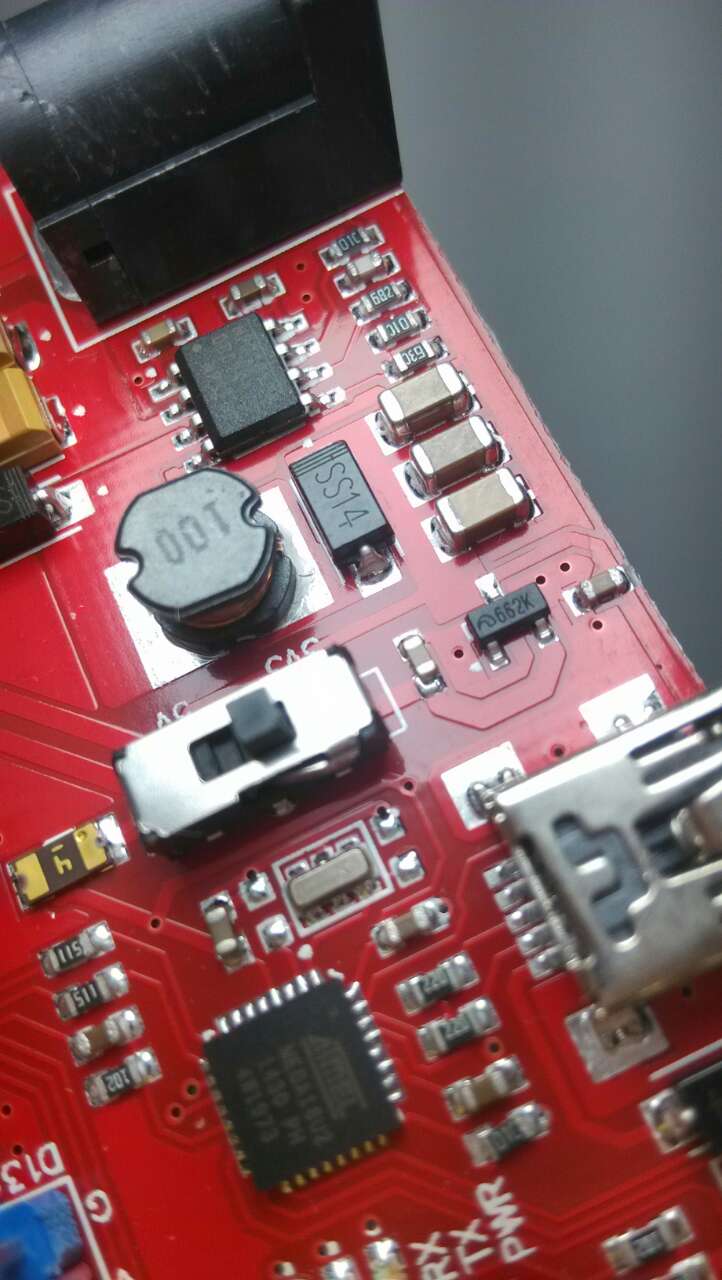 arduino uno SMD Voltage Regulator 662k very hot, how to