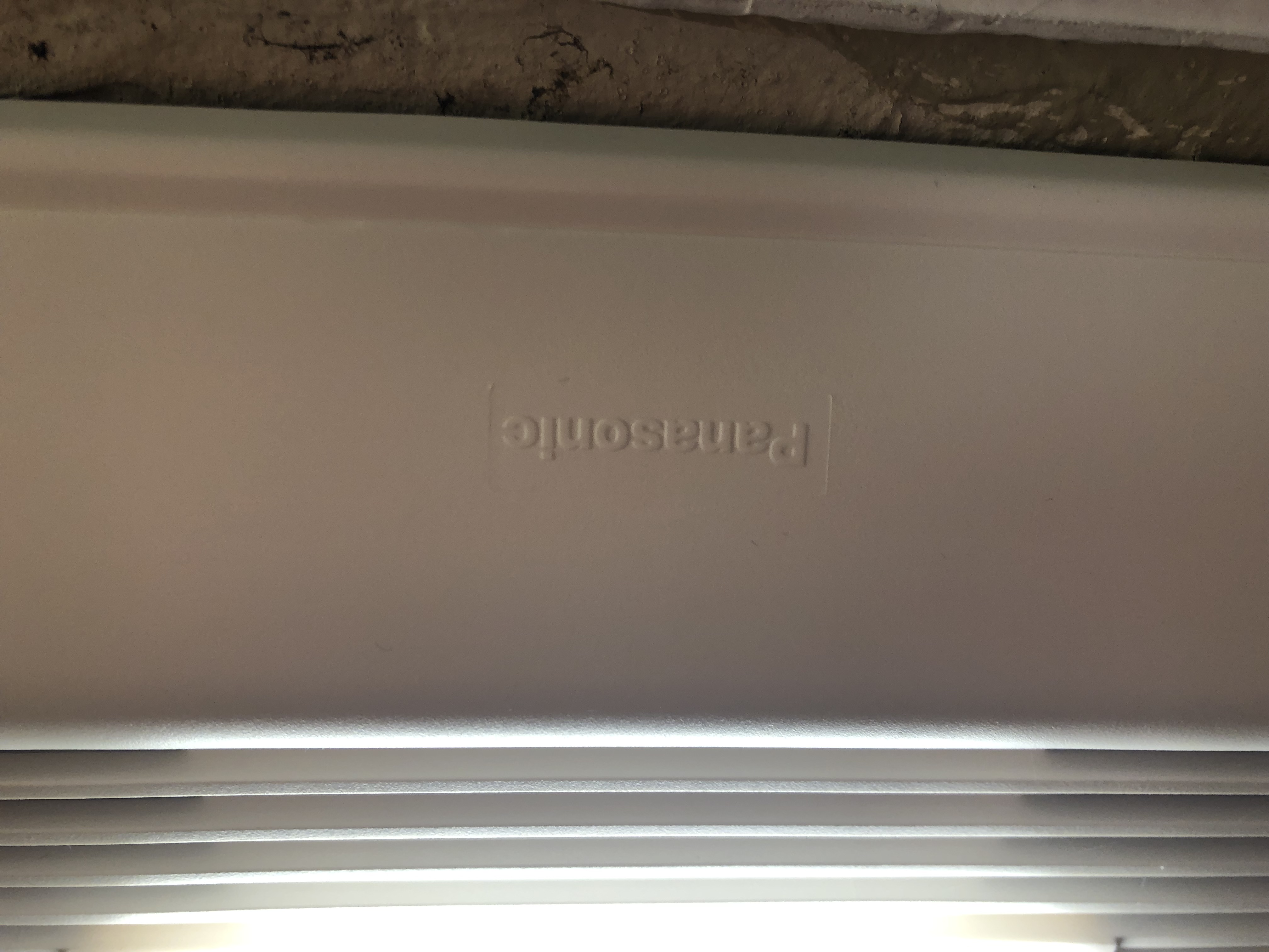 electrical - difficulty of replacing bathroom fan - Home Improvement