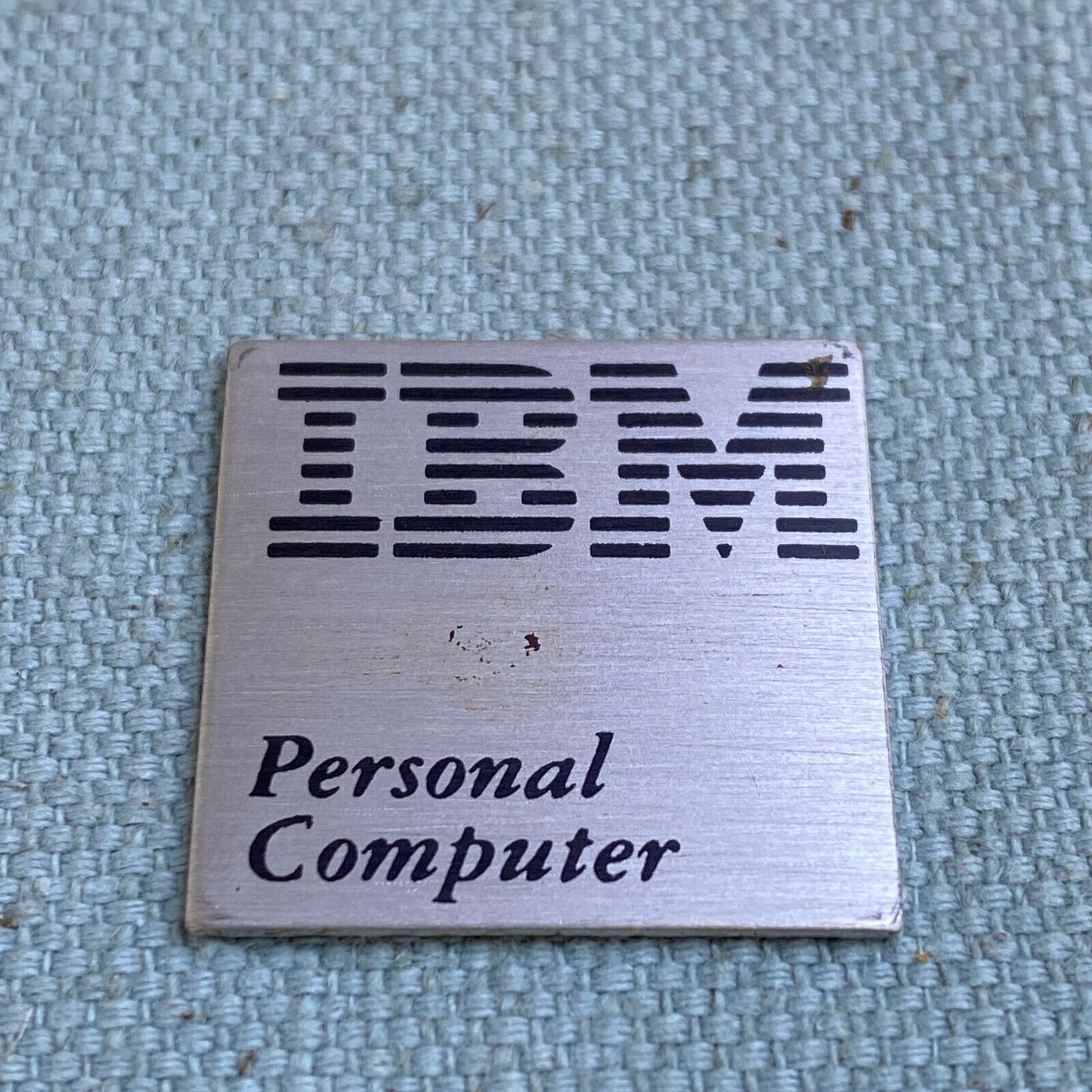 ibm pc Best way to swap IBM PC case badge? Stack
