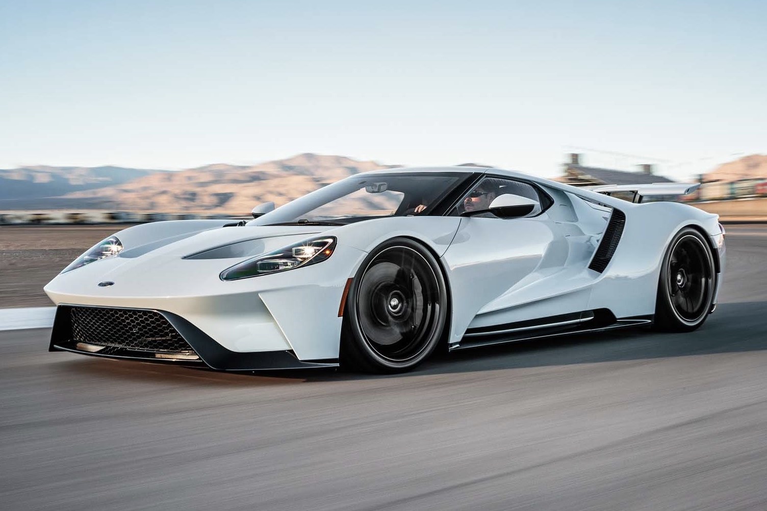 Video 2017 Ford Gt Is Definitely The Next Generation Supercar!