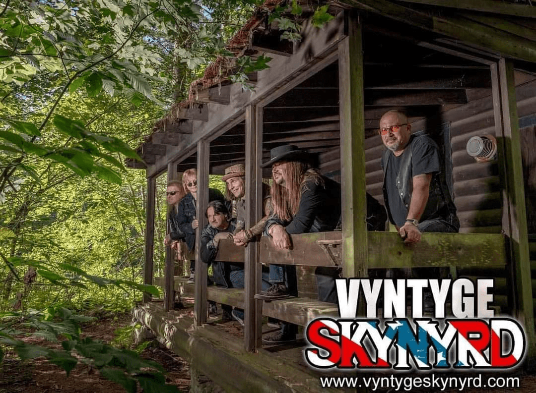 Vyntyge Skynyrd Daryls House Club