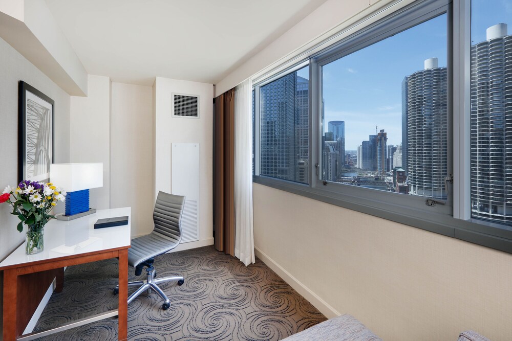Royal Sonesta Chicago Riverfront Hotel (Chicago) from £97