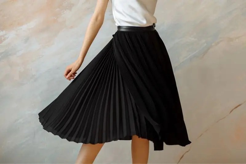 Why You Can't Wear A Skirt Over Your Legs A Practical Meaning, Signs