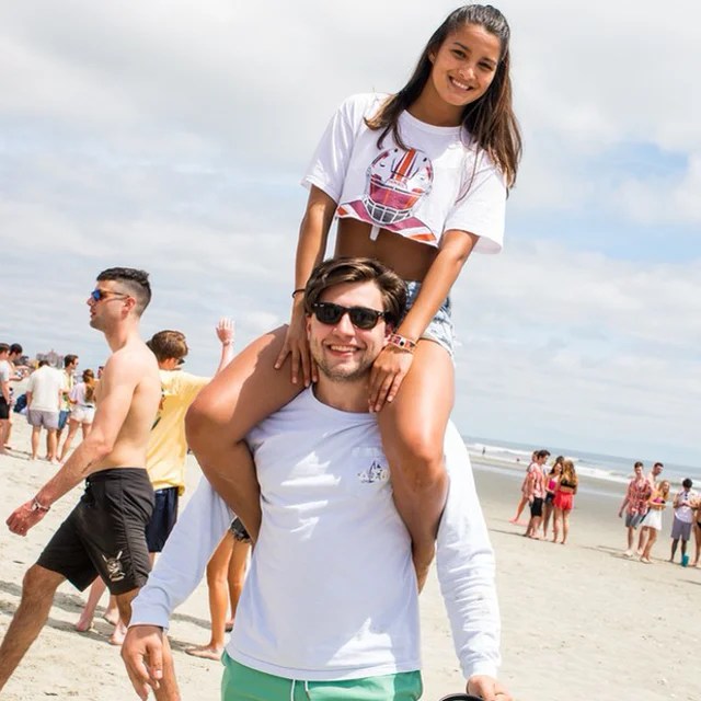 shoulder ride video&photo