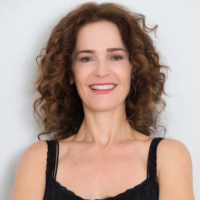 Adriana Rabelo Atriz Actress