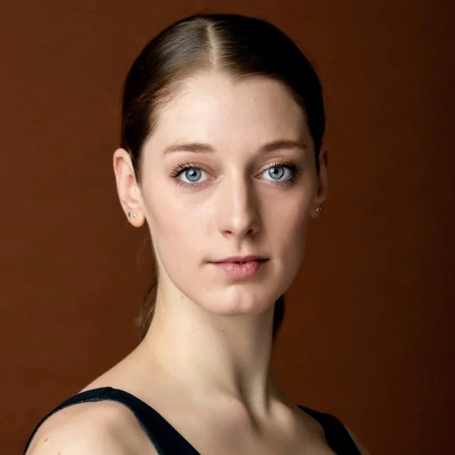 Holly Mitchell Dancer