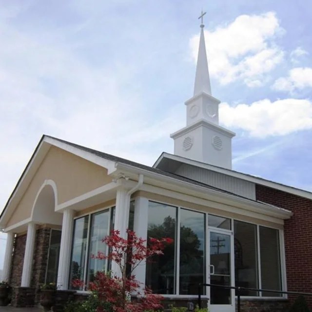 First Baptist Church, Dover TN