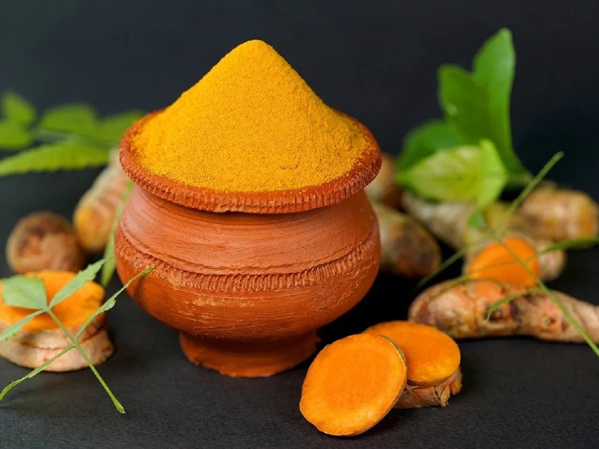 Know the health benefits of the spices such as haldi, jeera, ajwain etc easily available in the