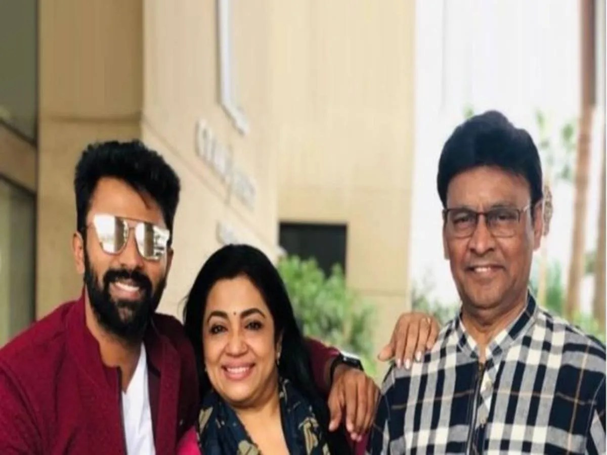 Veteran actordirector K Bhagyaraj and wife Poornima test COVID19 positive