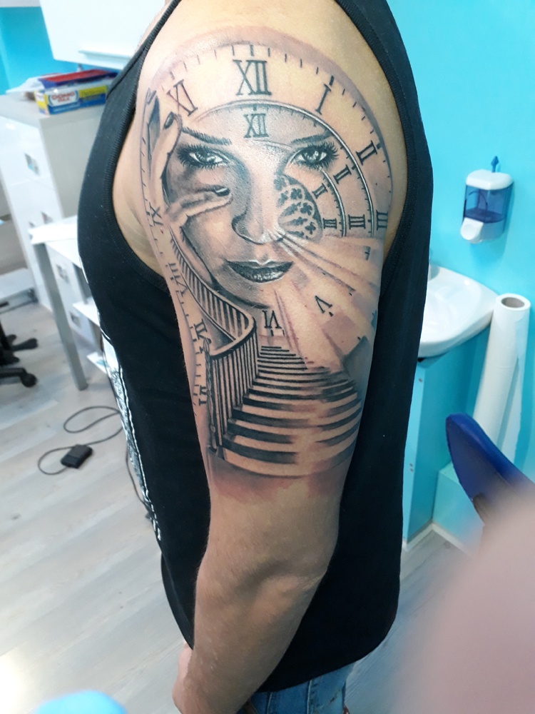 Tatuaggio Orologio - Denis Trevisani Tattoo Studio 1000_x_750_jpg