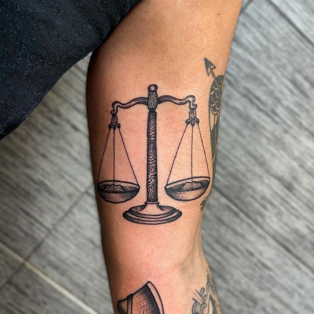 The Most Elegant Libra Tattoos To Attract You - Howlifestyles 900_x_900_jpg