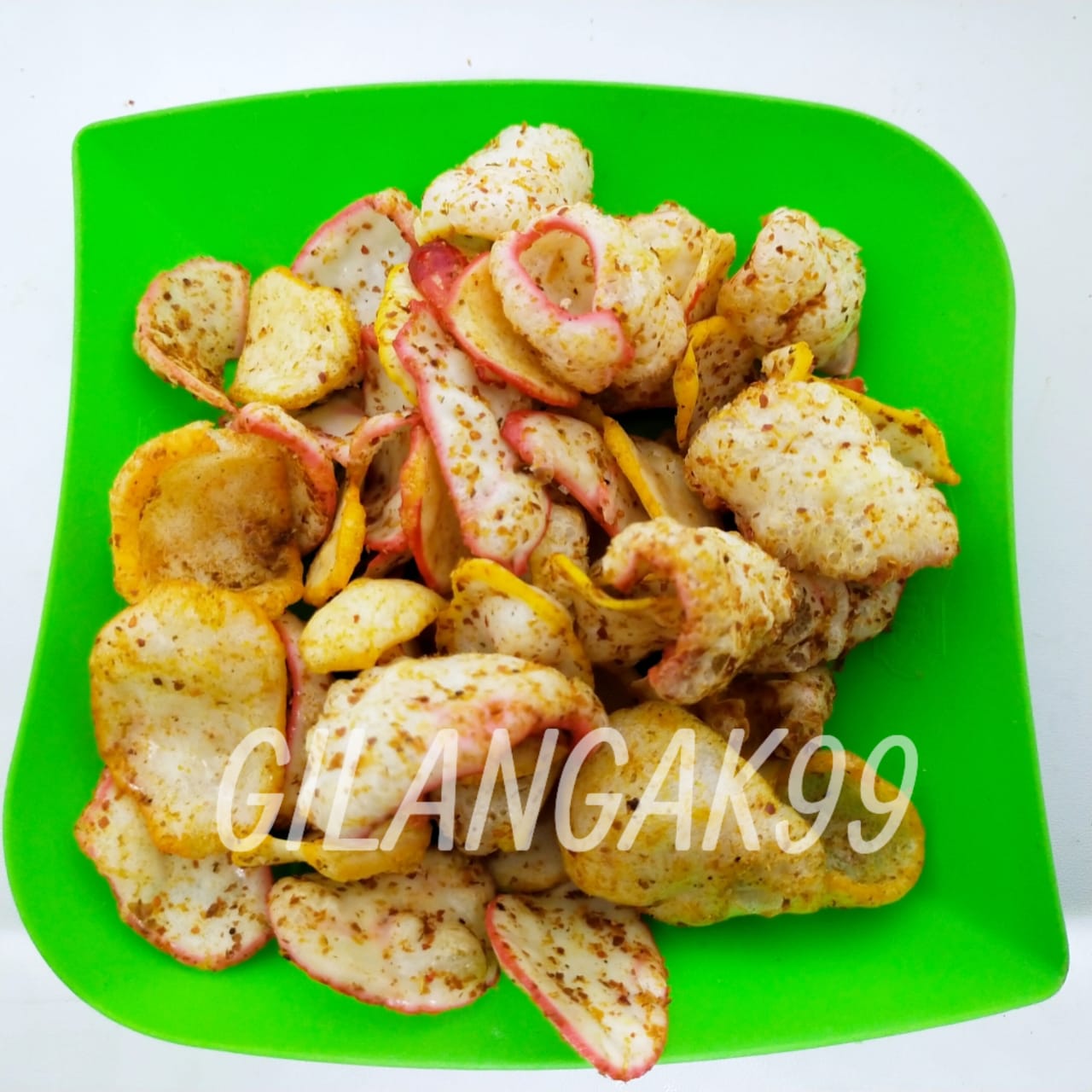 Rendam kerupuk terlebih dahulu di dalam air dan beri sedikit minyak supaya tidak lengket dan tidak saling menyatu satu sama lainnya. Cara Membuat Kerupuk Seblak Kering Bantat Masukkan Kerupuk Dan Mi Keriting Ke Dalam Air Rebusan