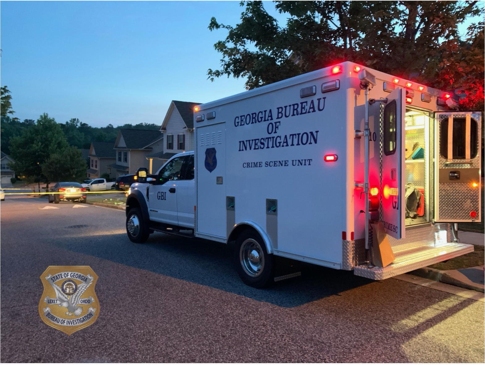 Breaking 17yearold critical after officer involved and police K9(03)