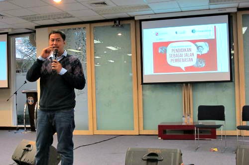 Belajar mandiri bagi siswa yang tidak bisa mengikuti kegiatan belajar mengajar karena berbagai alasan (berhalangan), akan diberikan modul atau ringkasan materi pembelajaran serta. Surat Edaran Mendiknas Tentang Status Hukum Ijazah Paket Kesetaraan Rumah Inspirasi